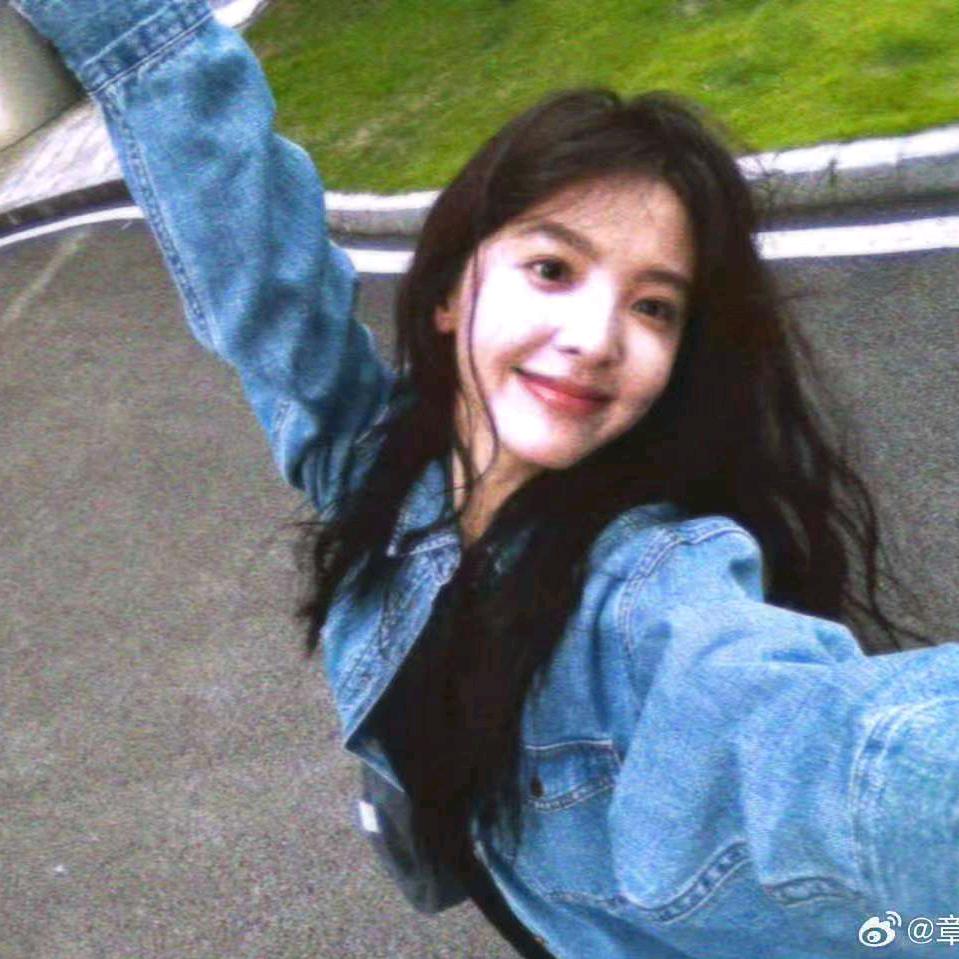 云里有间透明屋