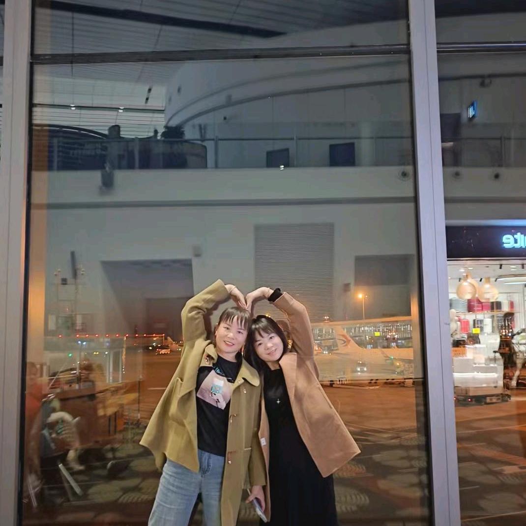 花花调皮(*^ω^*)