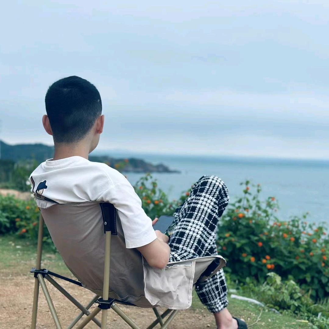 梁总很忙✔