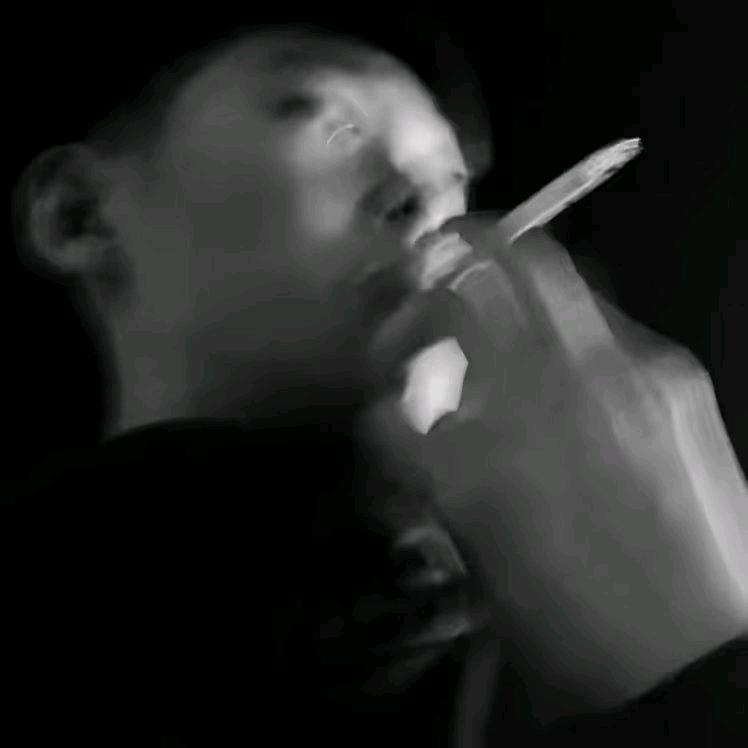 玉.