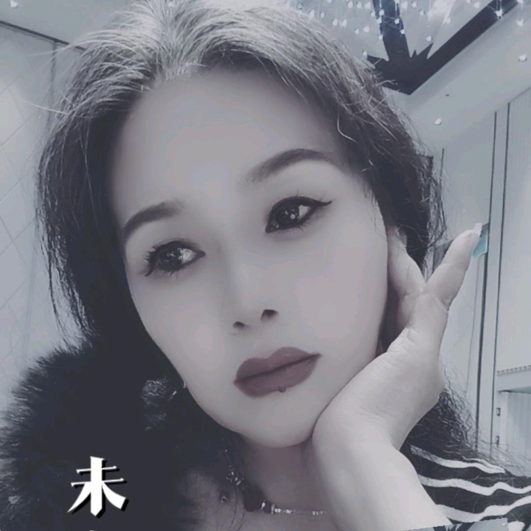 落了白⁷²⁷ ❤️🌙🐳🐳🌙