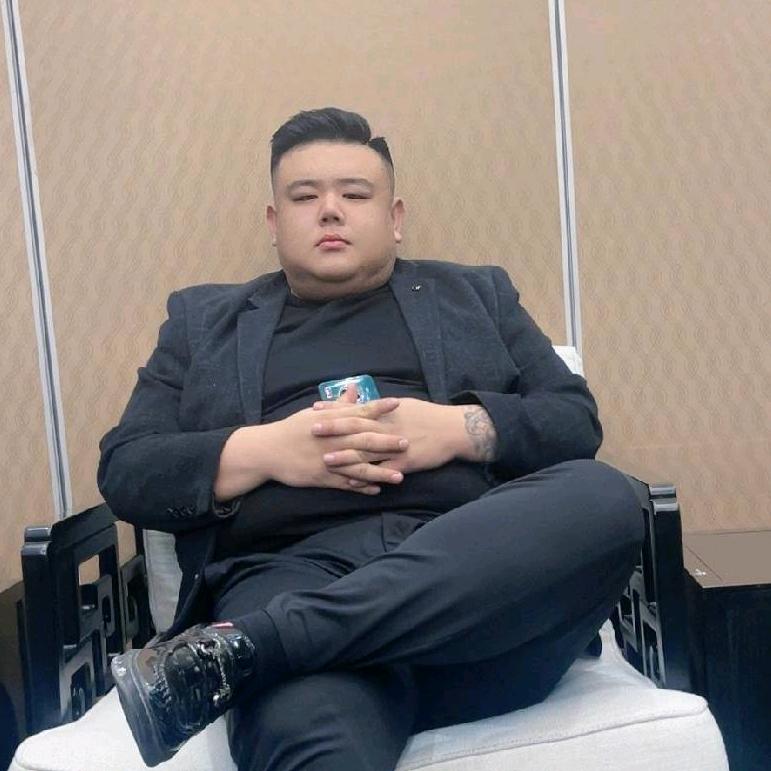 白先生