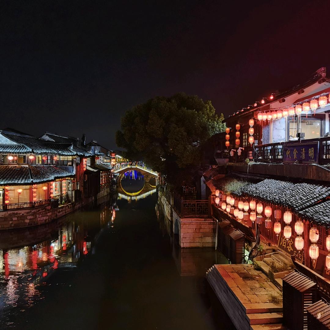 累了睡觉醒了微笑ゝ