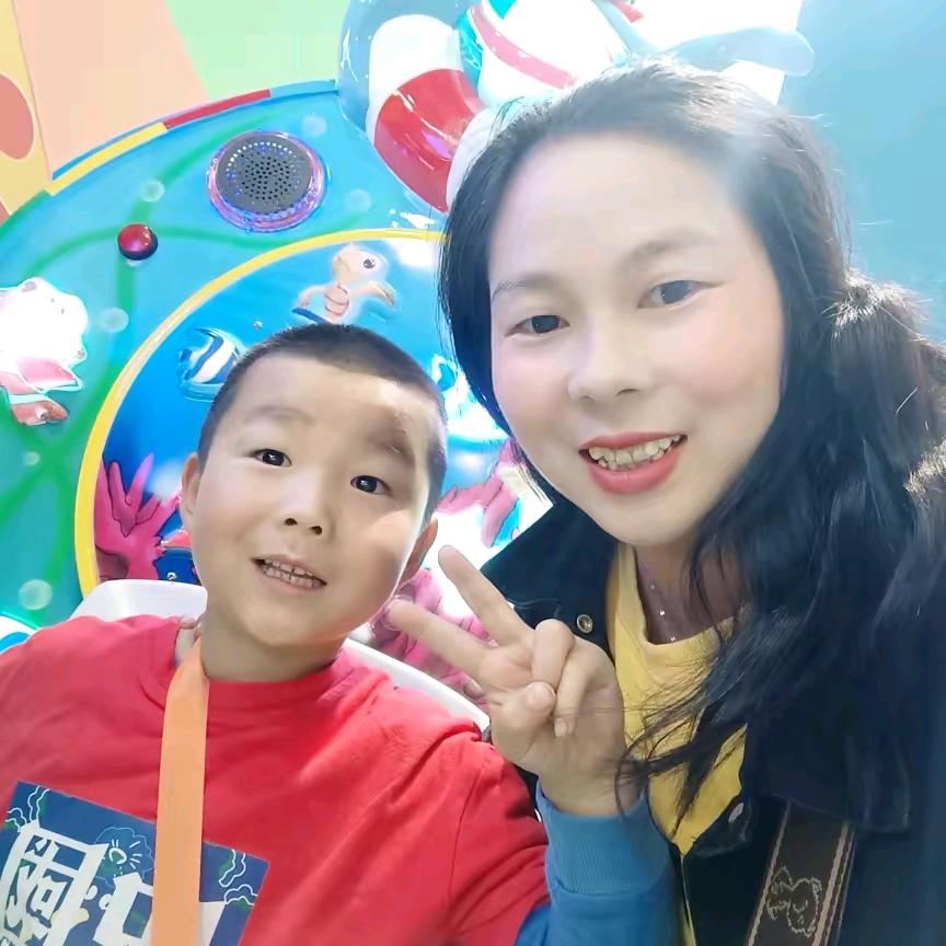 🌷·ᥫᩣ.    “焦莉”