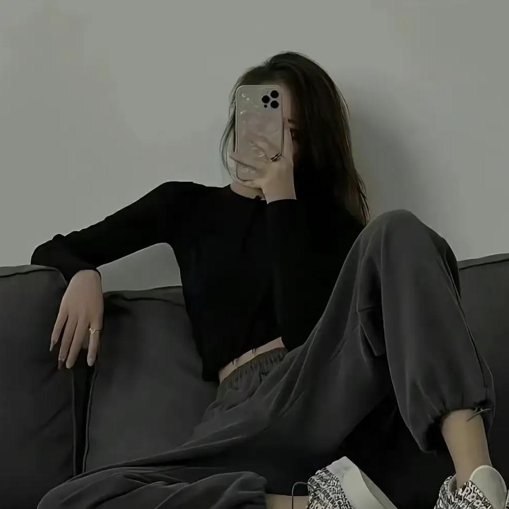 M……