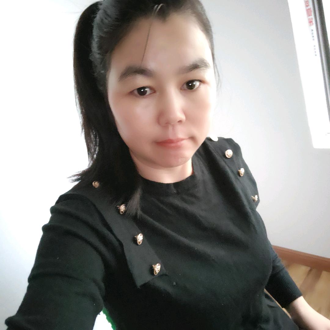 翠姐，上班族