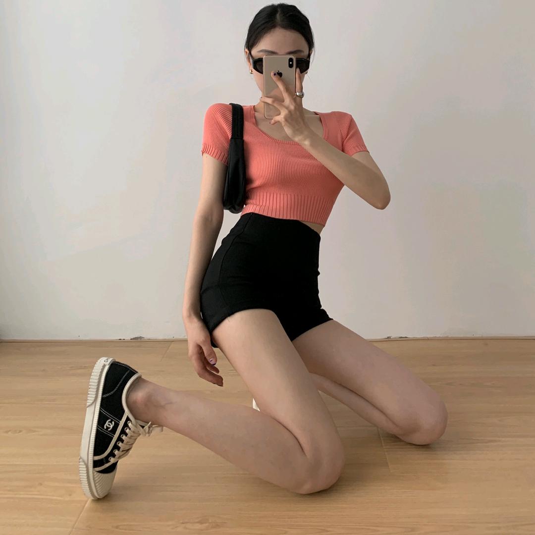 黄小翠穿搭