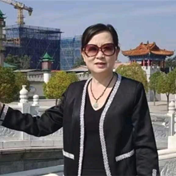 翱翔的鹰