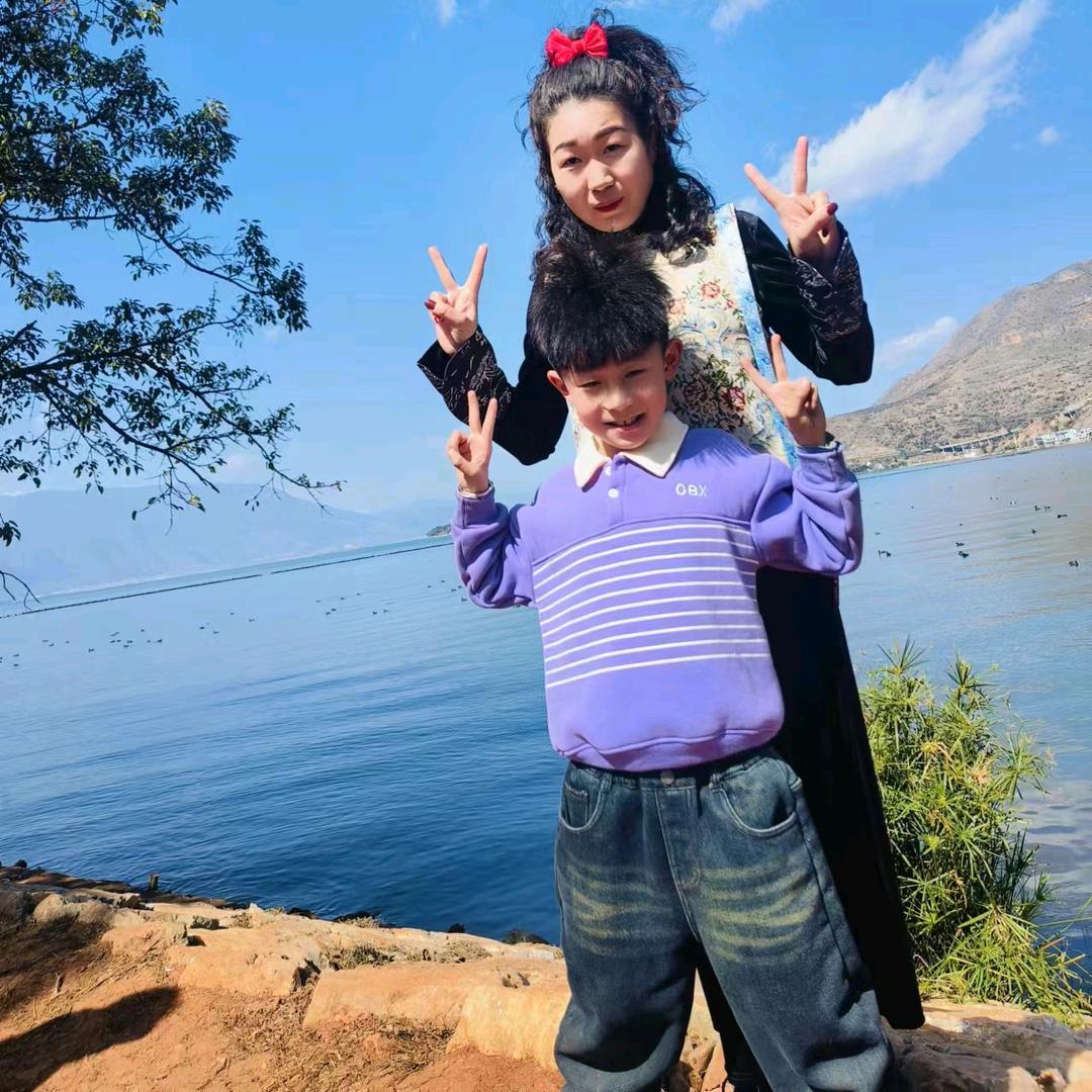 褚兰锦尚《钱宝灵》