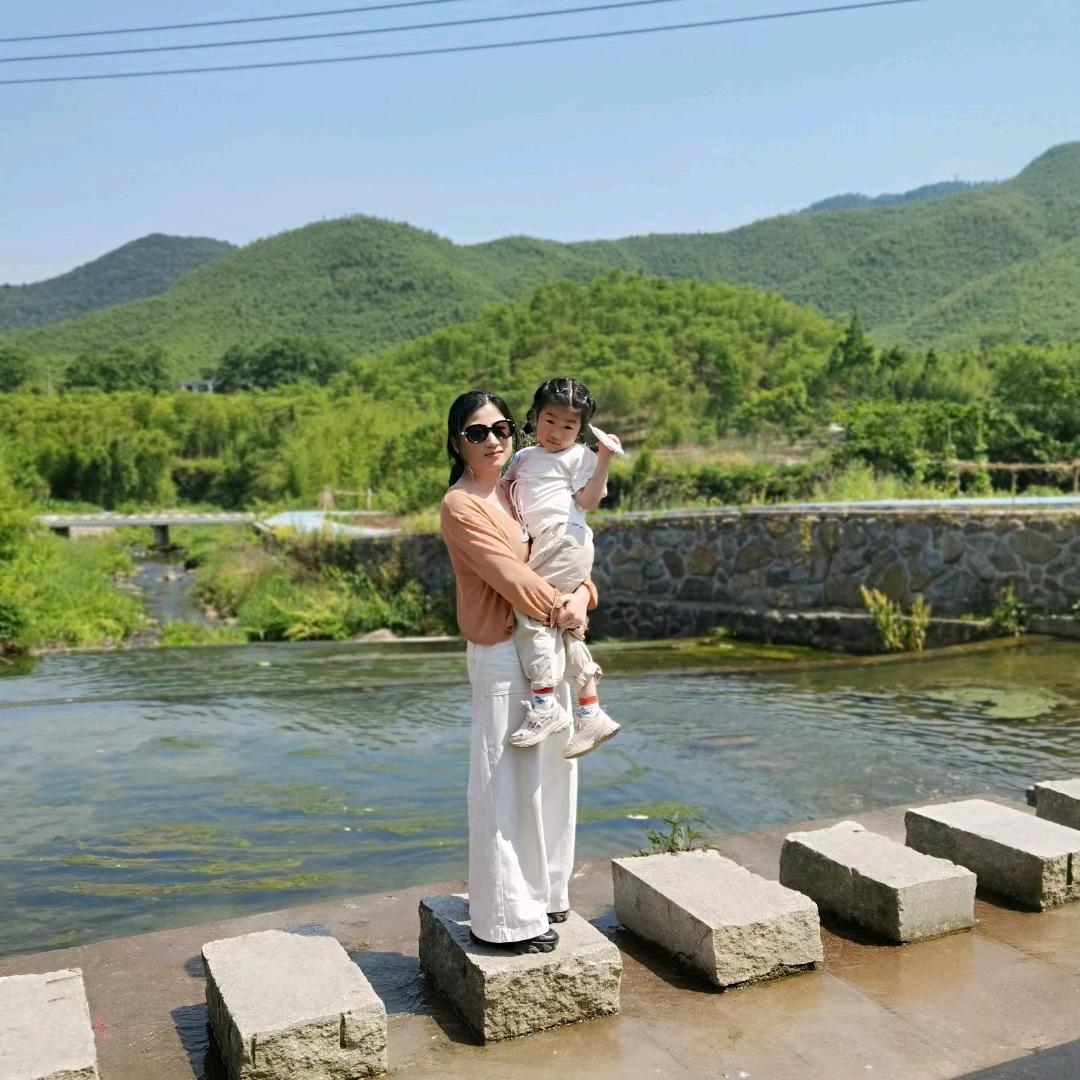 多财多亿的夏姑娘💰💰💰