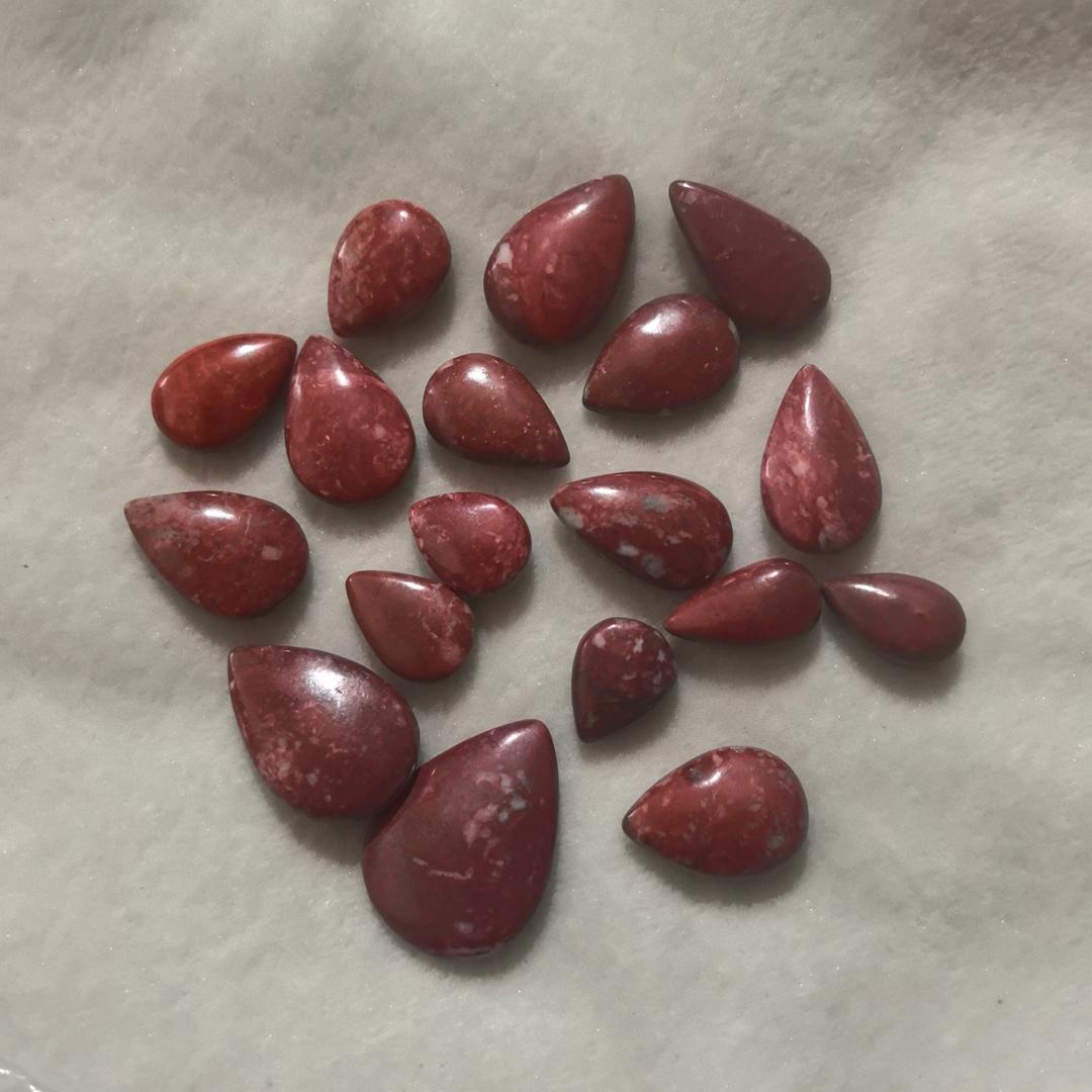 可塘朱砂鸡血石