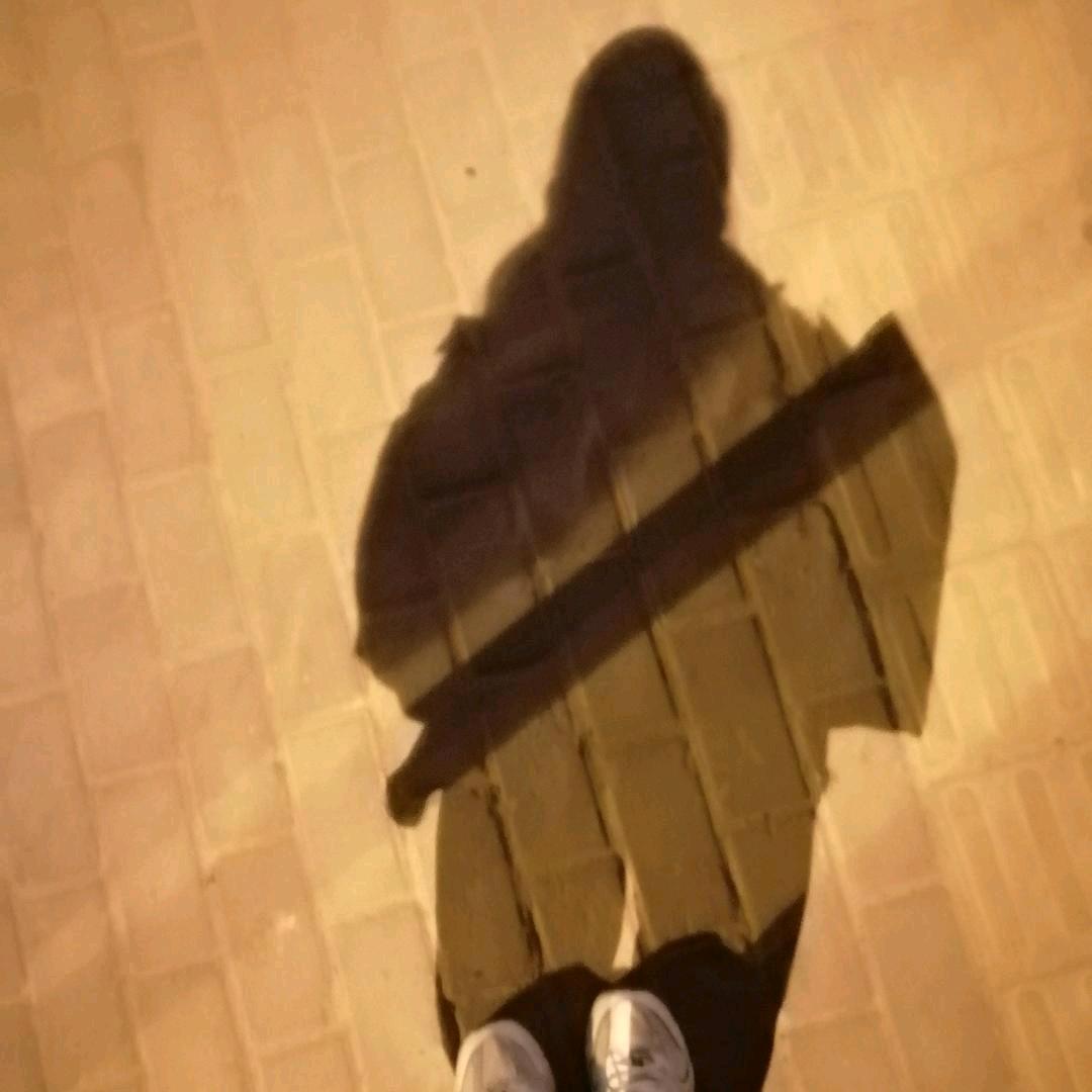 瘦到九十：🙈