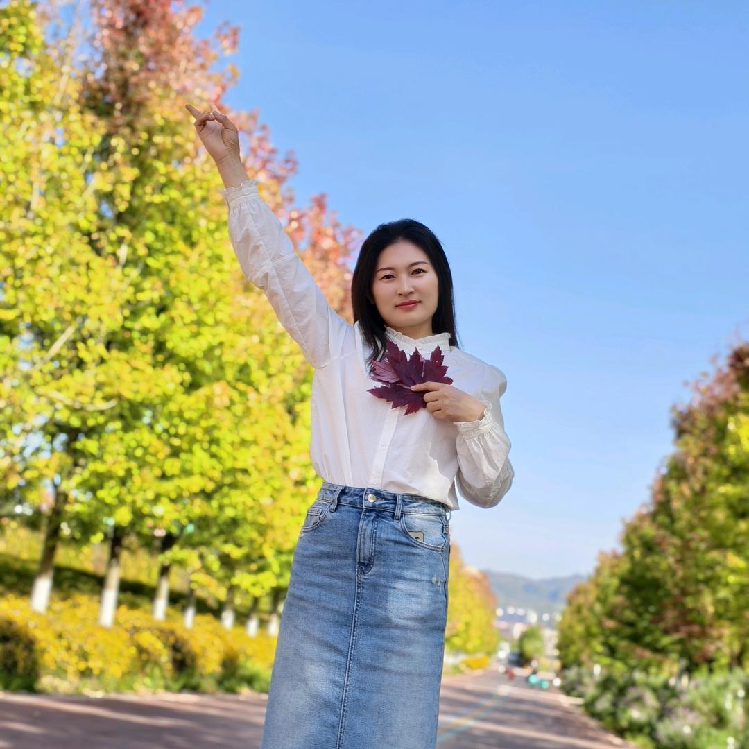 |｡･㉨･)っ♡小蕾蕾