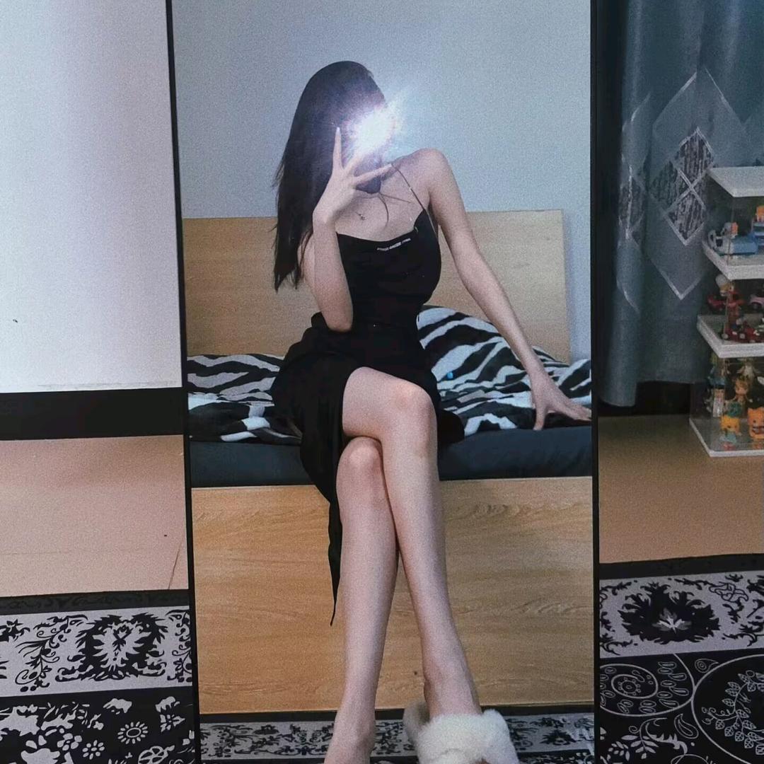 甜甜 ๑⃙⃘´༥`๑⃙⃘