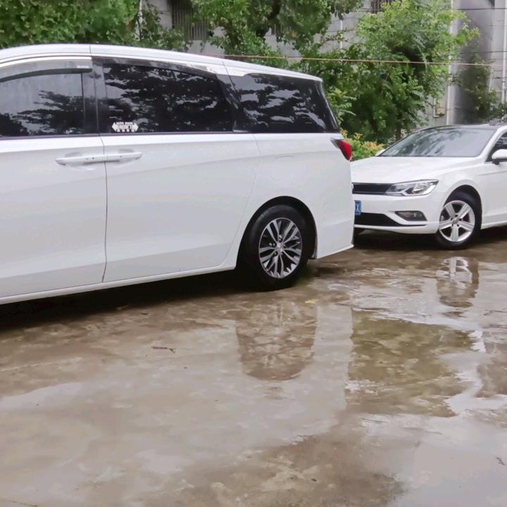 刘健