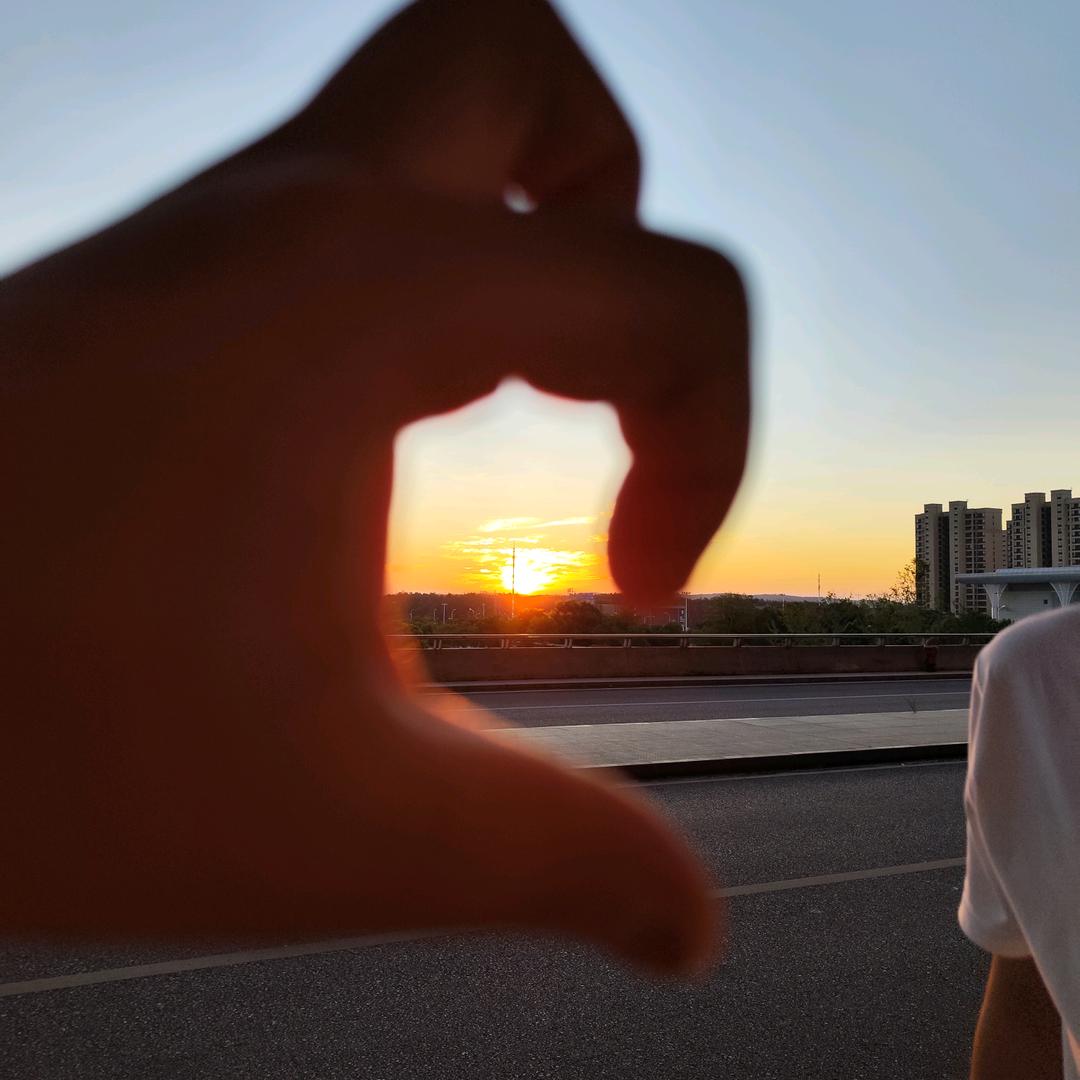 刘刘要开心呀😁