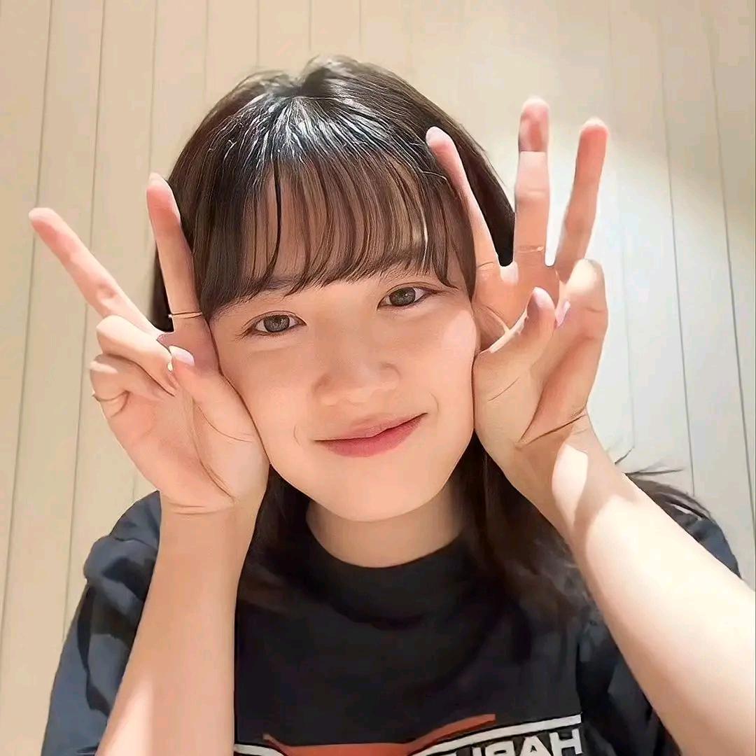 小崔爱喝热水