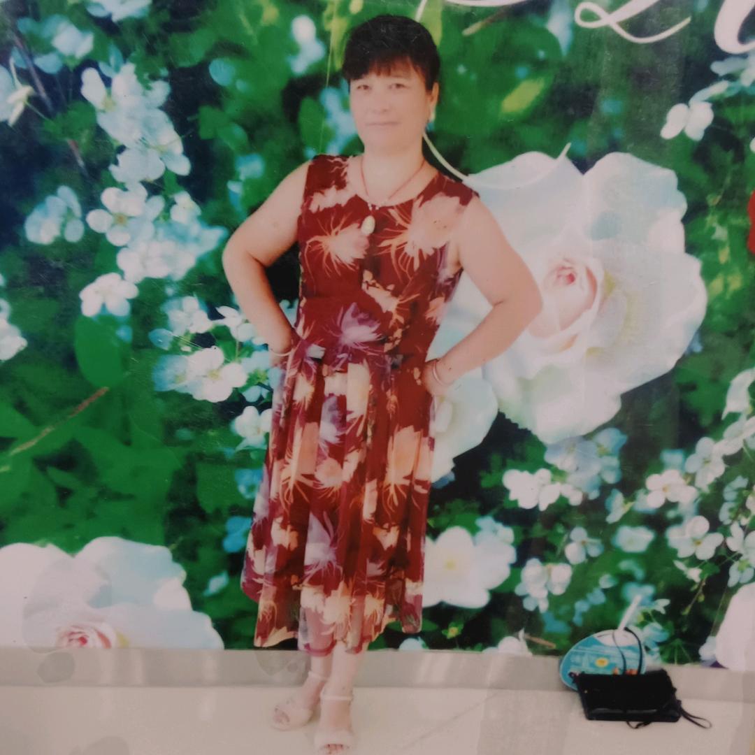 鄢奶奶