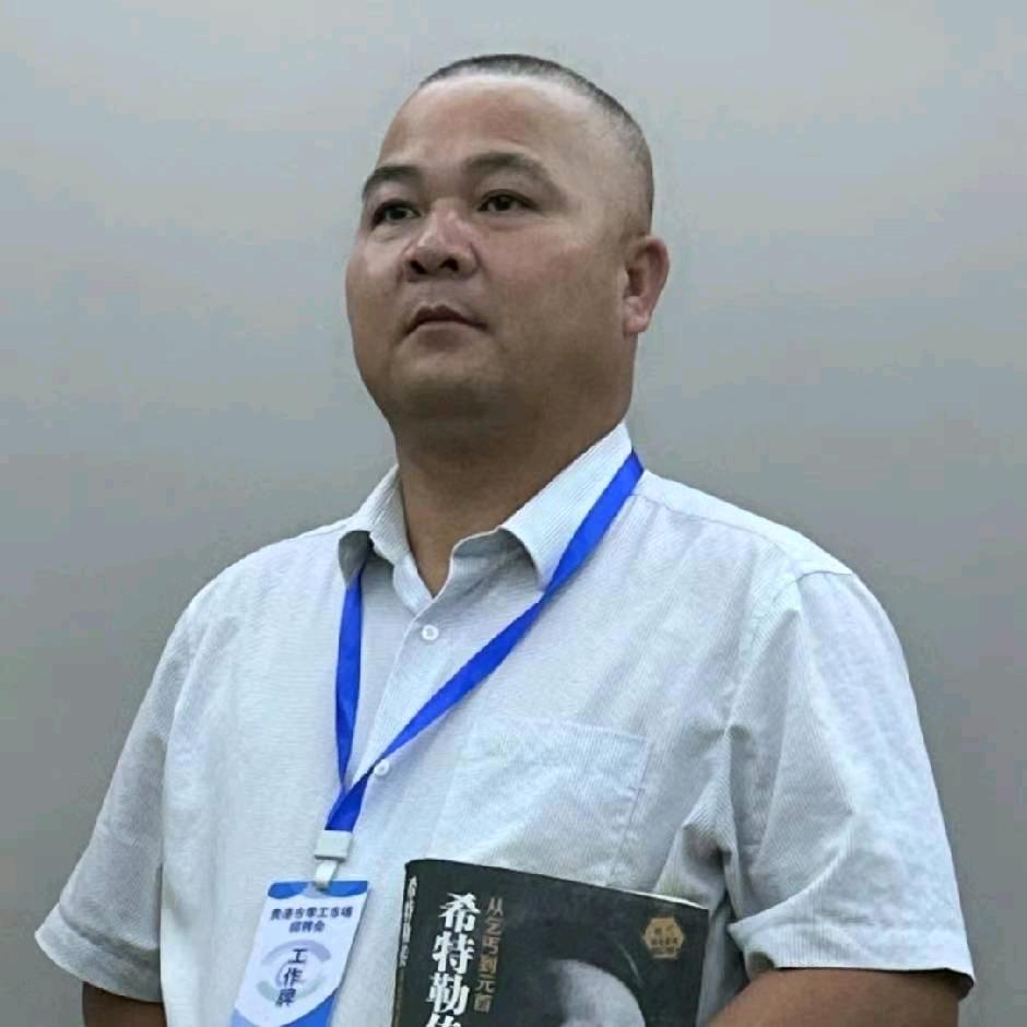艺旭装饰（贵港透明装修牛老板）