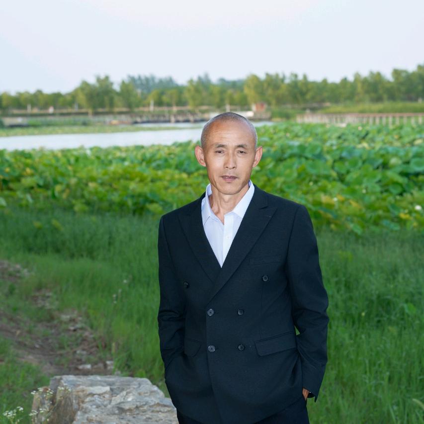 农民老任(双河湾三侠团队，老任)