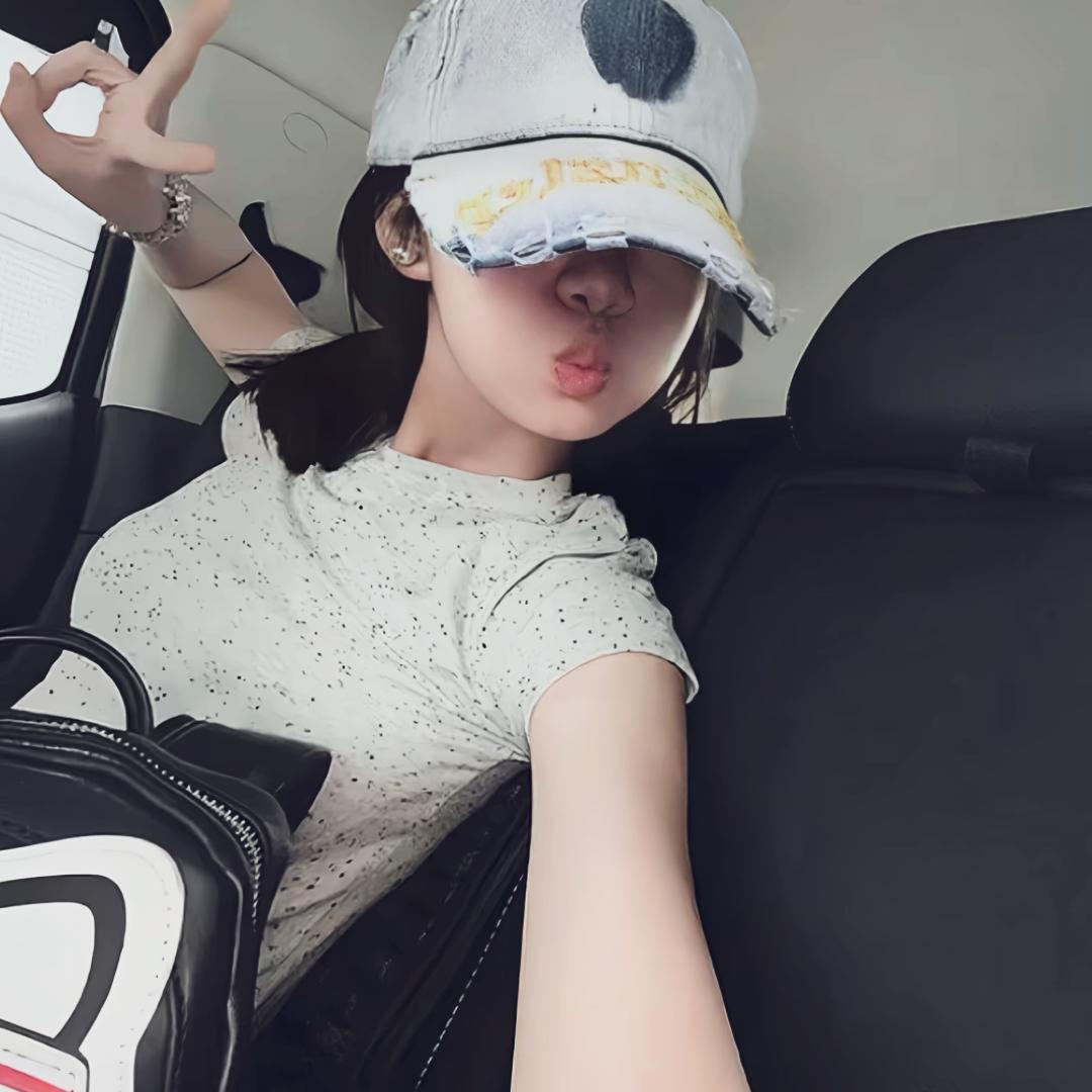 Liu7^.