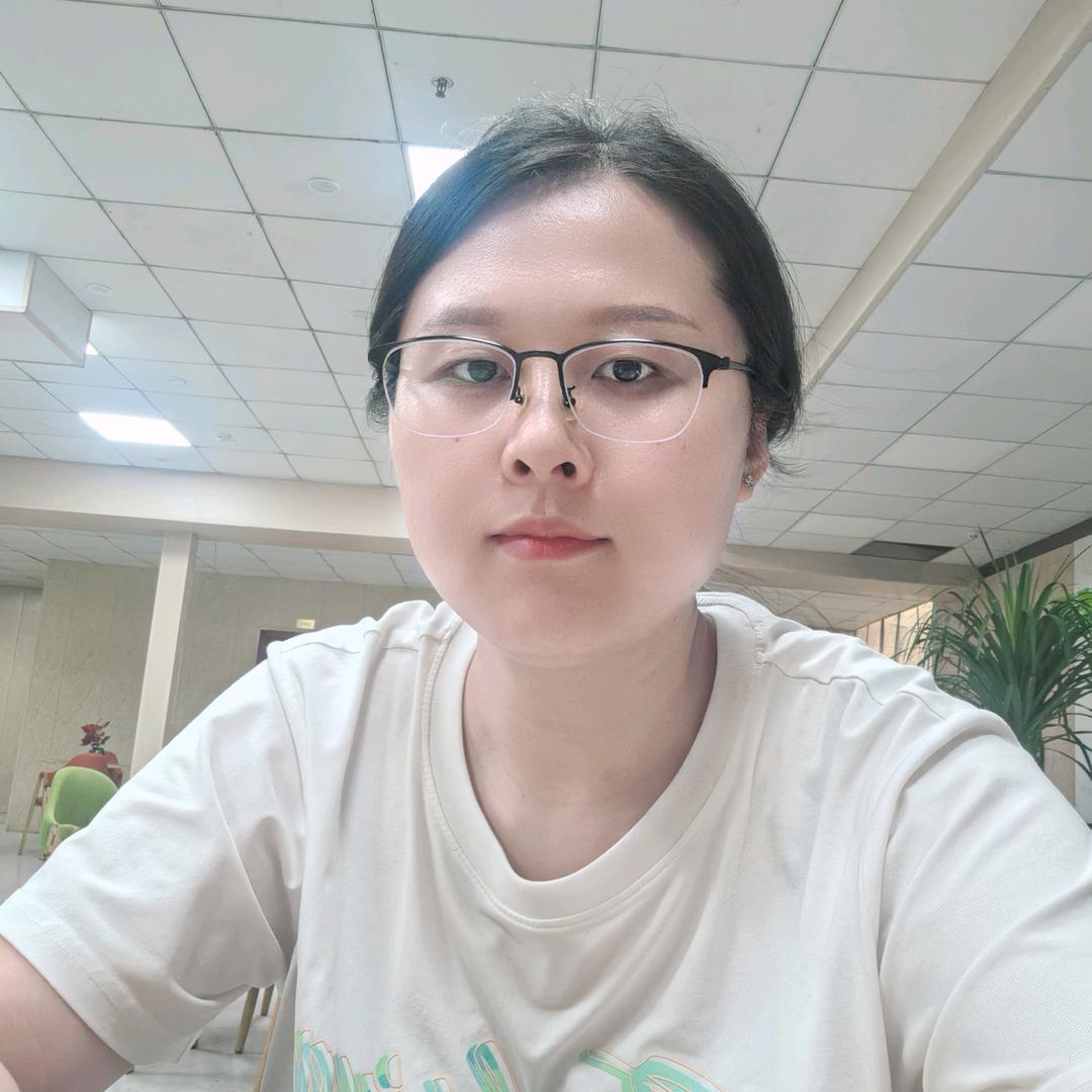 鹏享新能源租车-小小晓