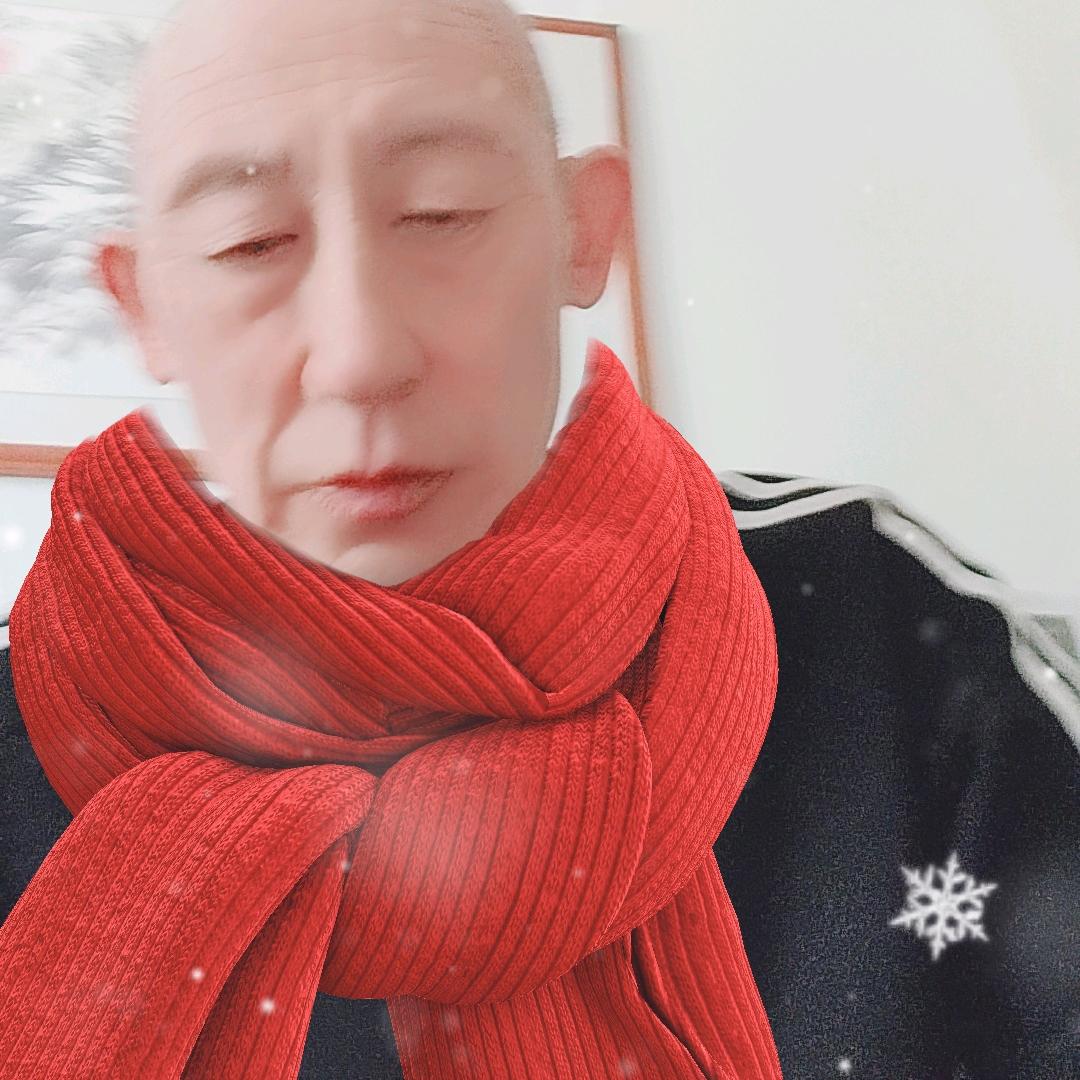 石头是平平