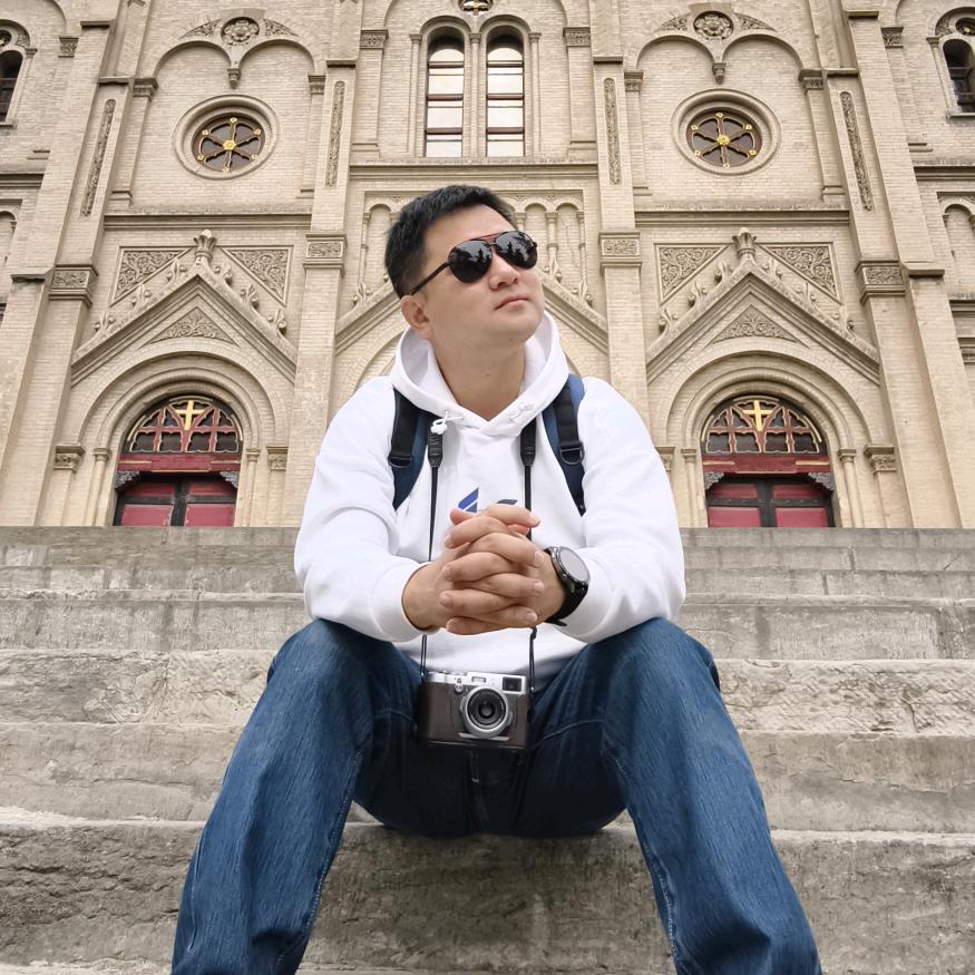 正经胡说的嘉哥