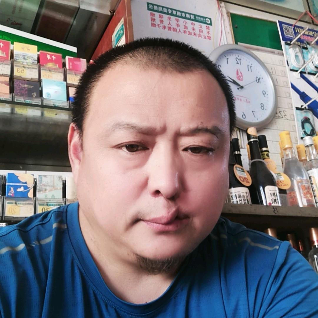 爱唱歌的老温