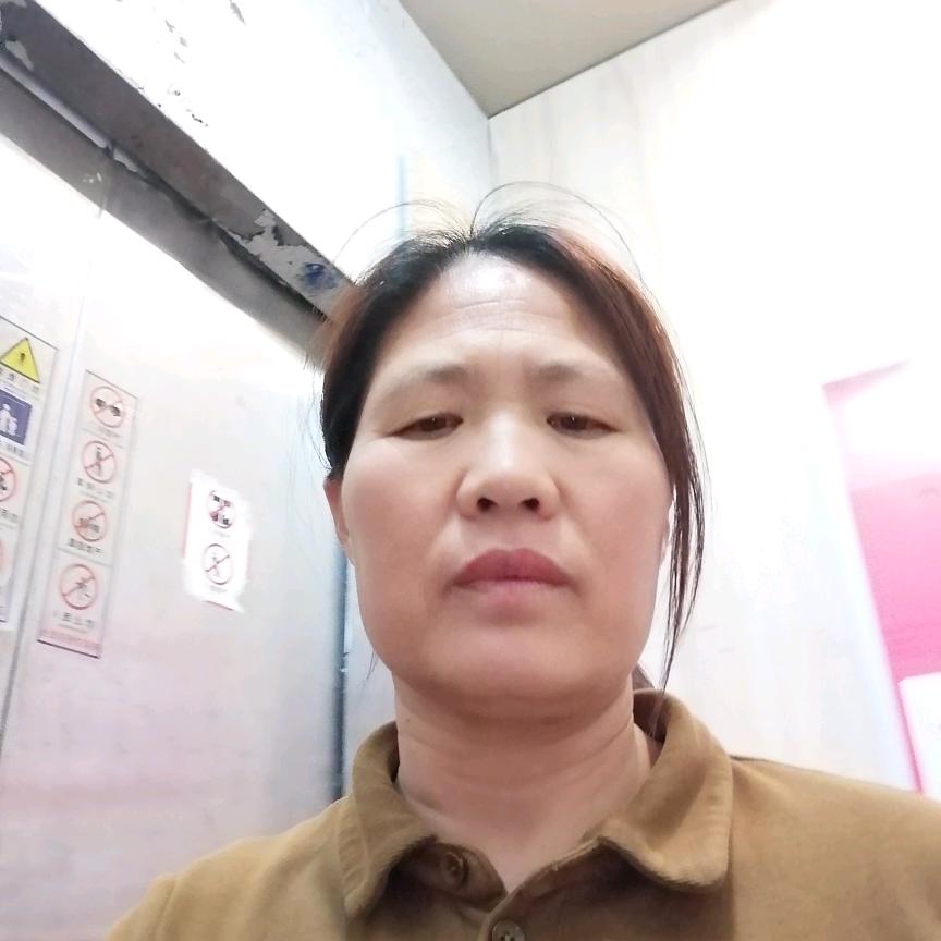 莹莹妈