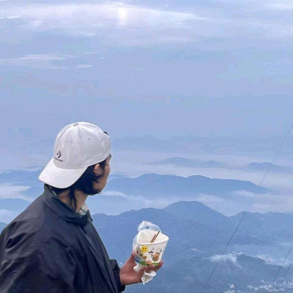 滑特星童·莫教练