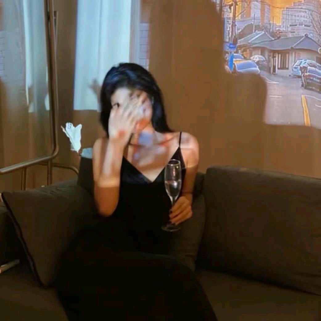 悦儿丝袜源头🧦