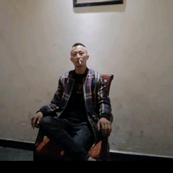 成都崇州江源90后农机手