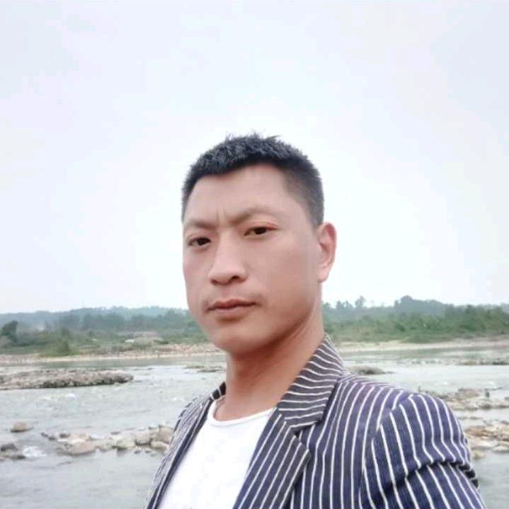 迈步向前