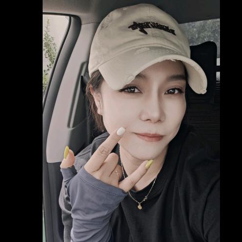 @向柠🍋《taxi小姐姐》