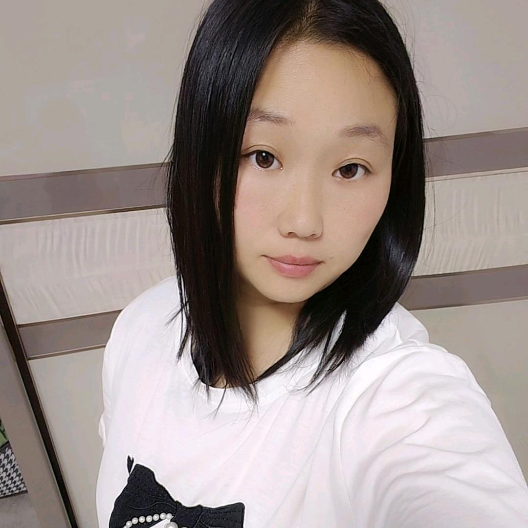 欣欣。
