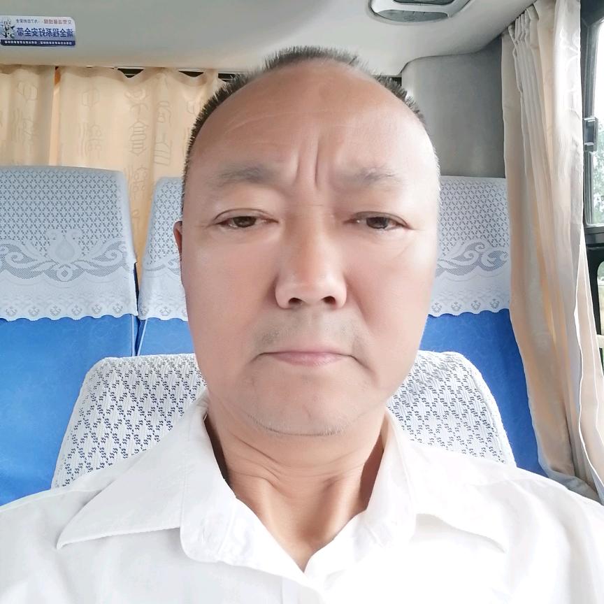 郭俊