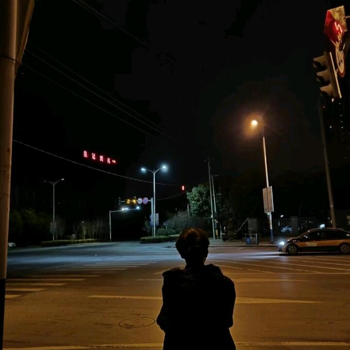 李氏专业木工泥瓦：钢筋单亲哥