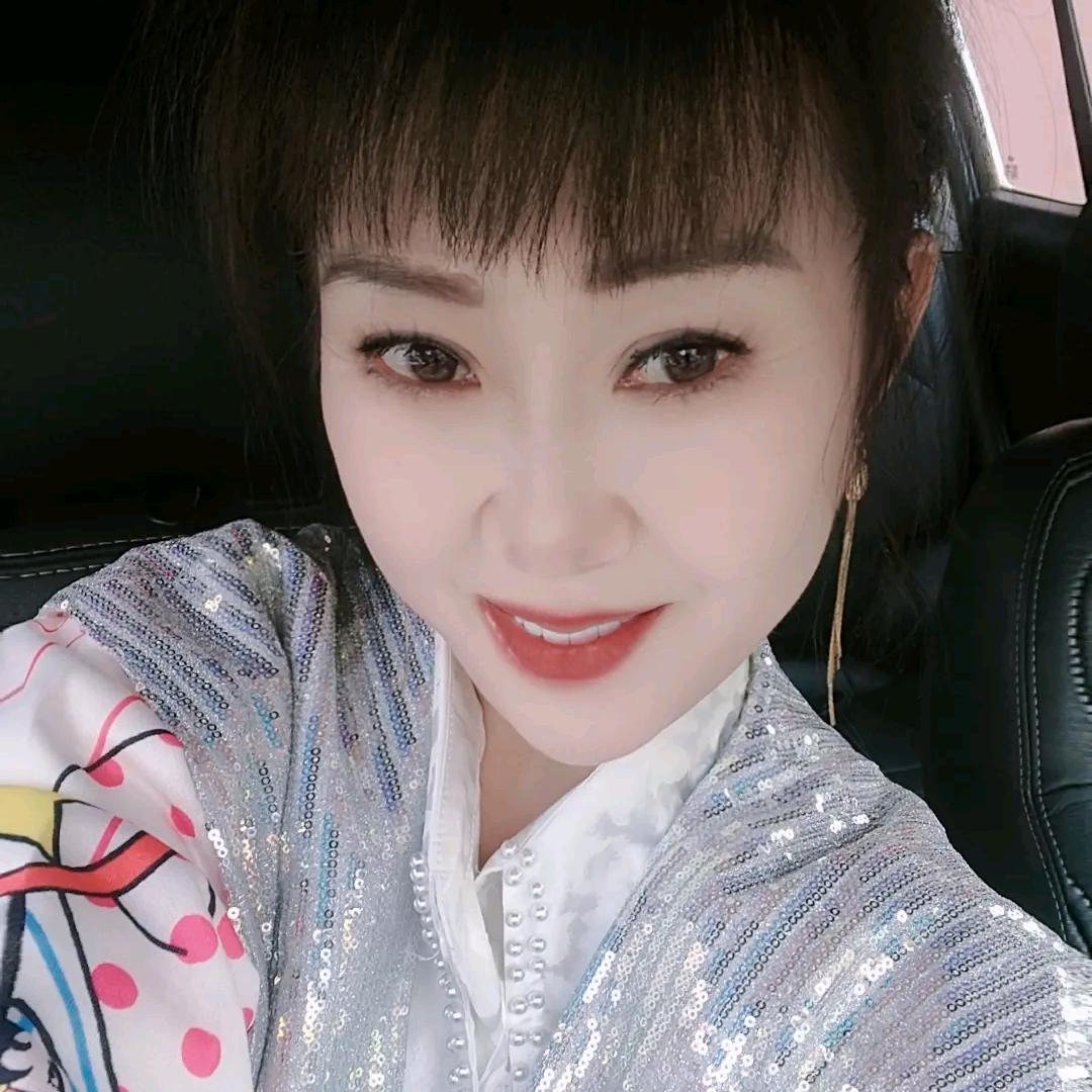 跑婚车的女人