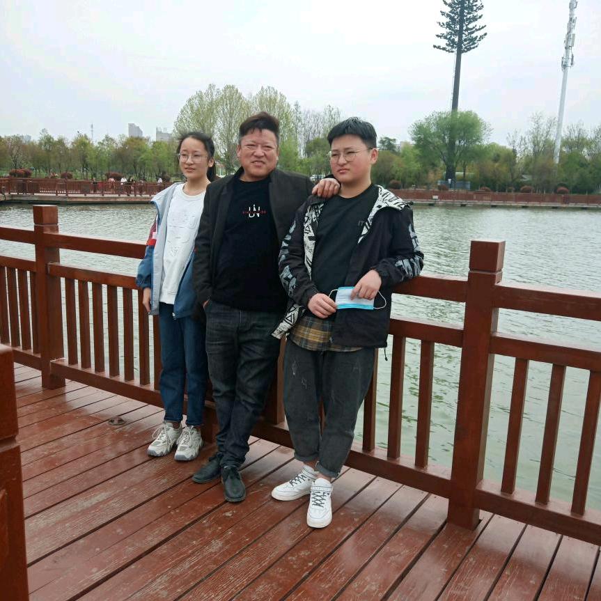 春天的燕子.
