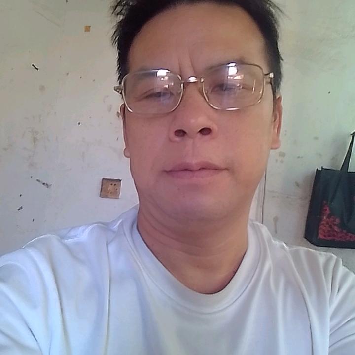 爱情这杯酒谁都喝得醉