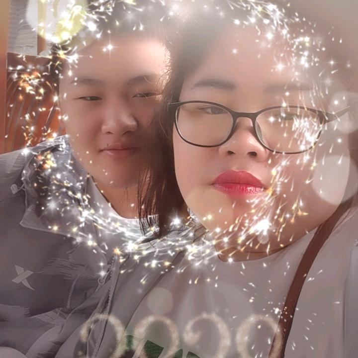 ℋღ᭄幽兰🍒烟雨᭄梦💞࿐