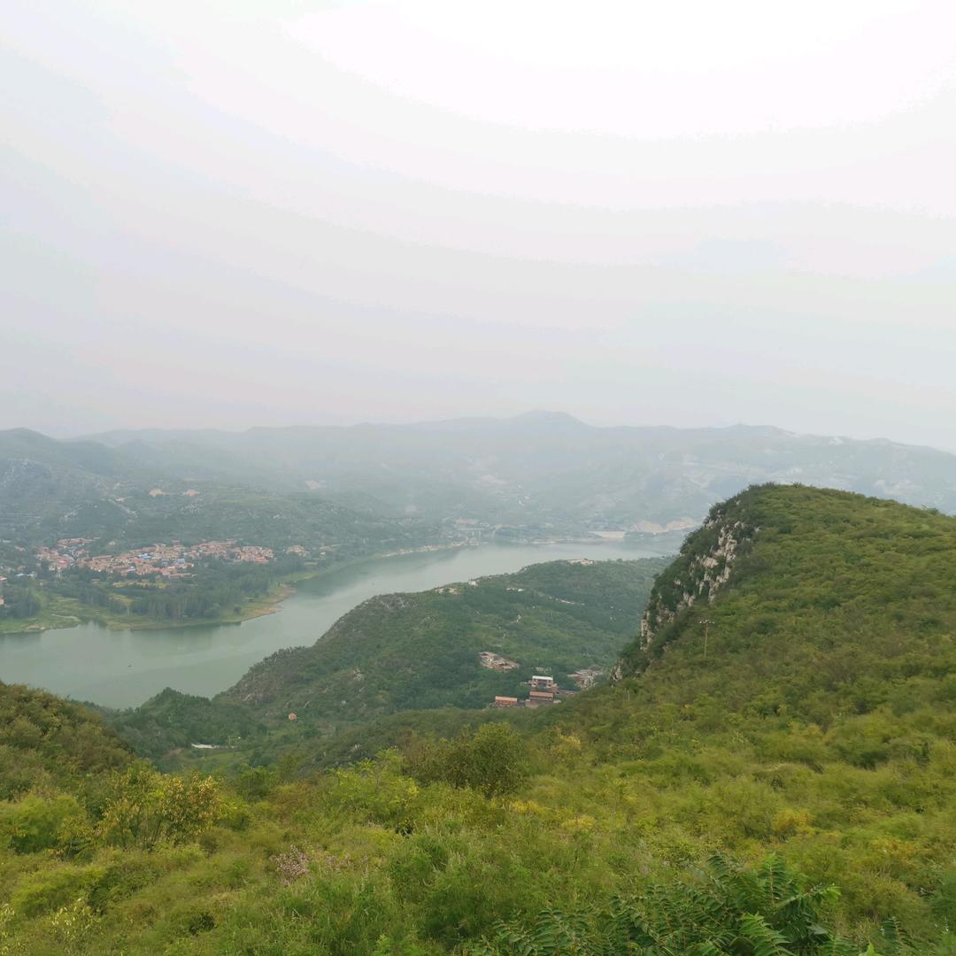扒开云层看人间