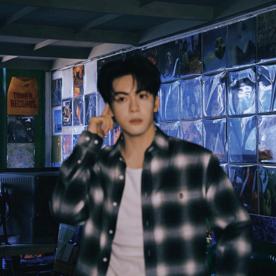 小晞来咯.👑