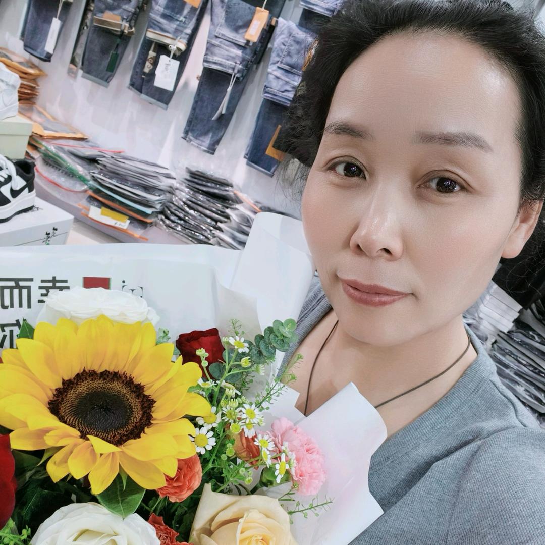 焦虎镇俏女人【男装女装】