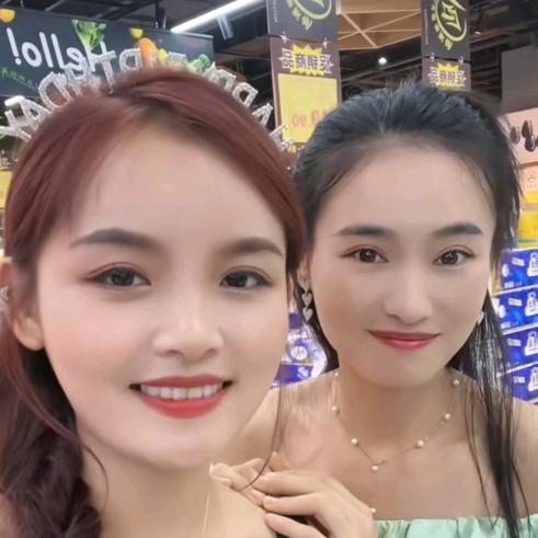 张小云和阿玲好物