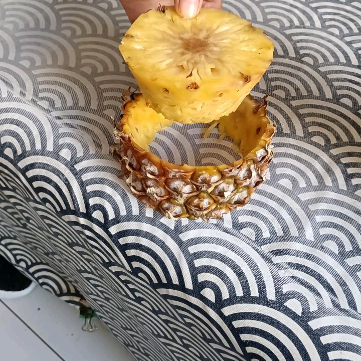 儿子一顺百须，亊业有绩，财源滚滚