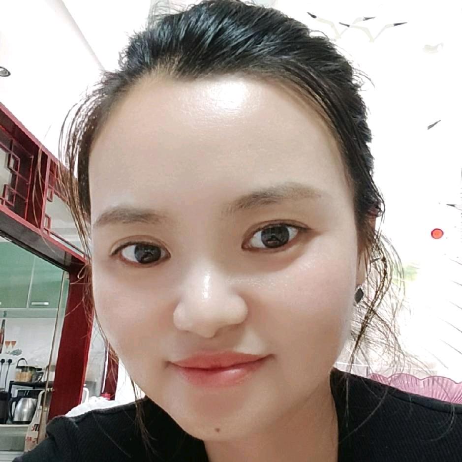 洪湖  熊莉