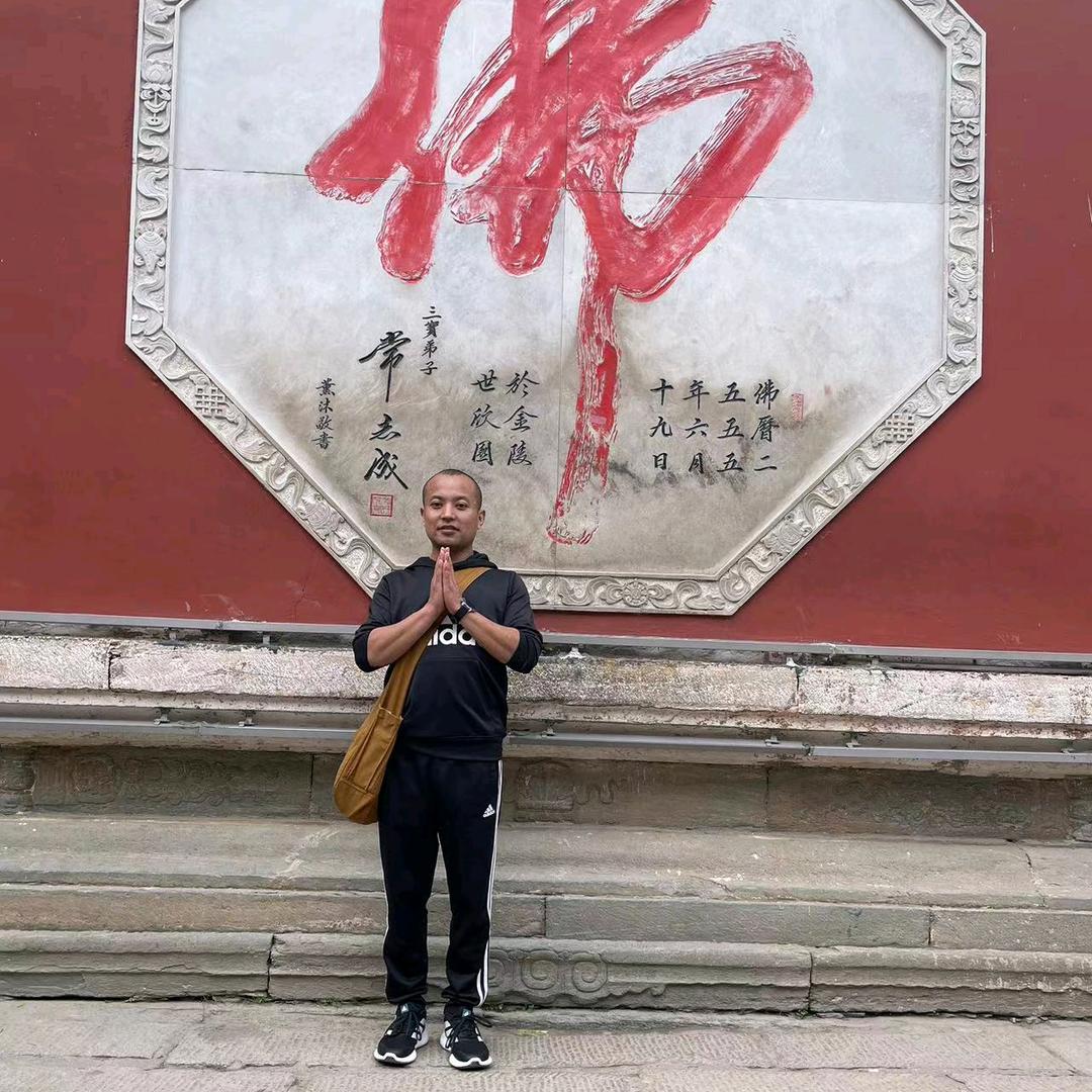 虎哥土石方砖渣运输公司