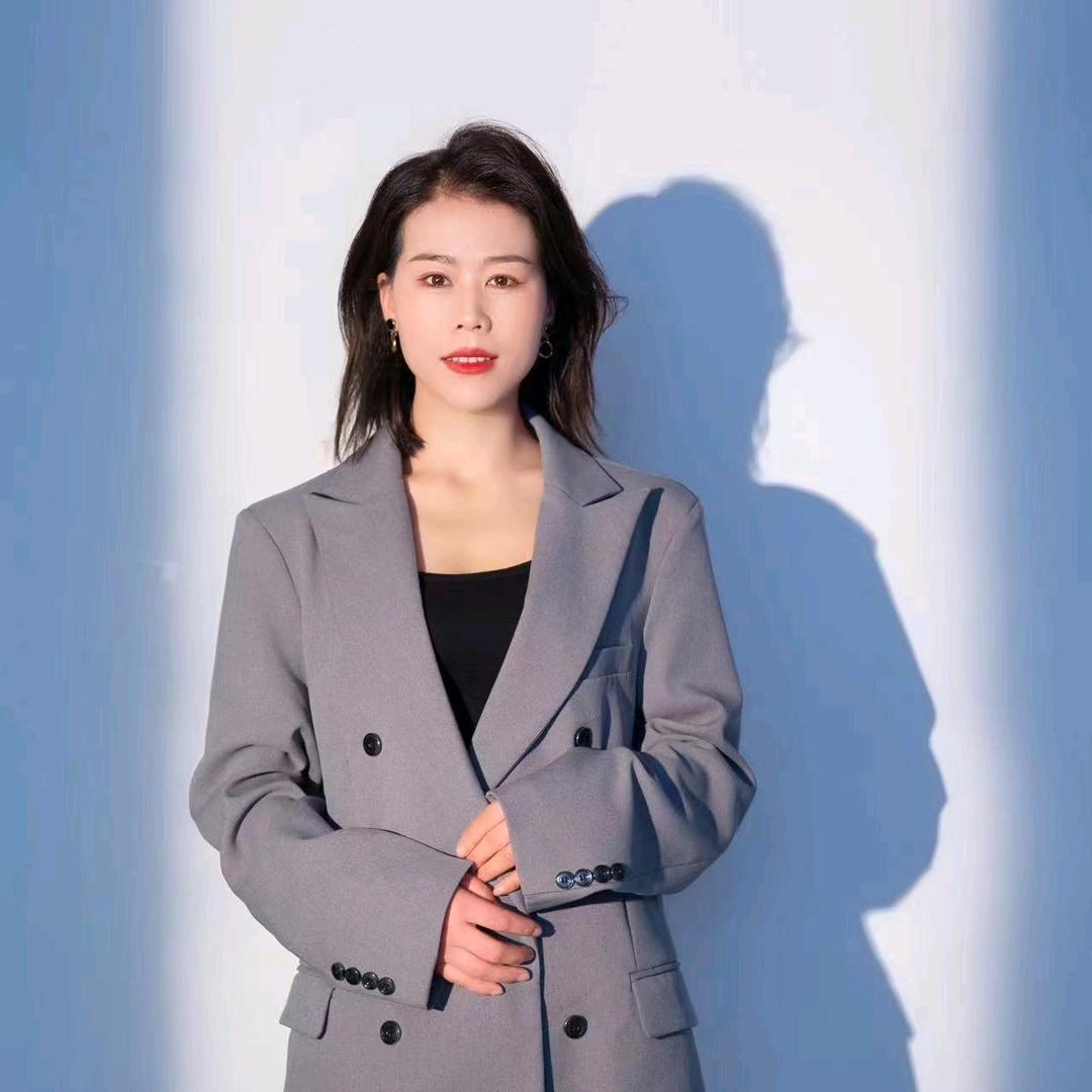 装修何姐姐